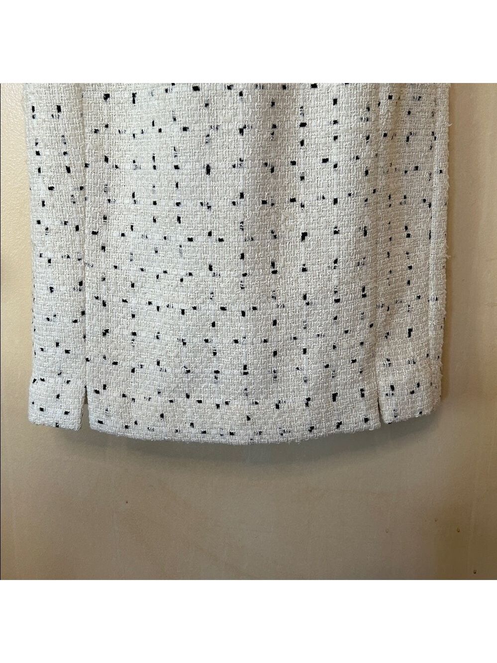 Ann Taylor Cream and Black Tweed Pencil Skirt size 2 - Picture 3 of 8